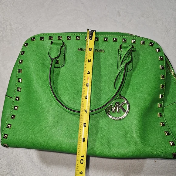 Michael Kors Green Studded Women's Bag - Picture 14 of 16